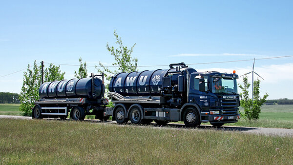 Saug/Druck Fahrzeug mit Anhänger